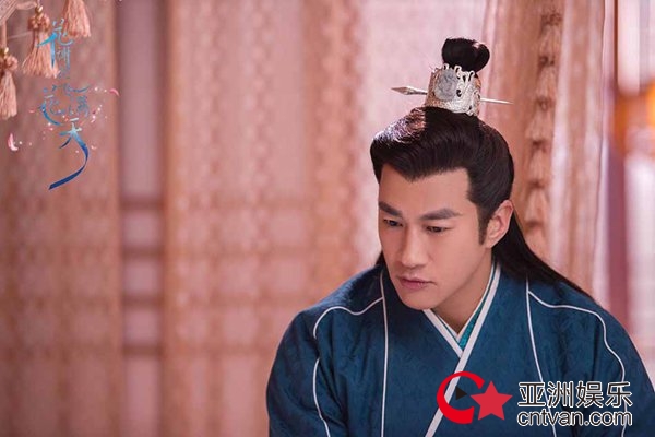 《花谢花飞花满天》高潮跌宕 花家祸起萧墙危机四伏