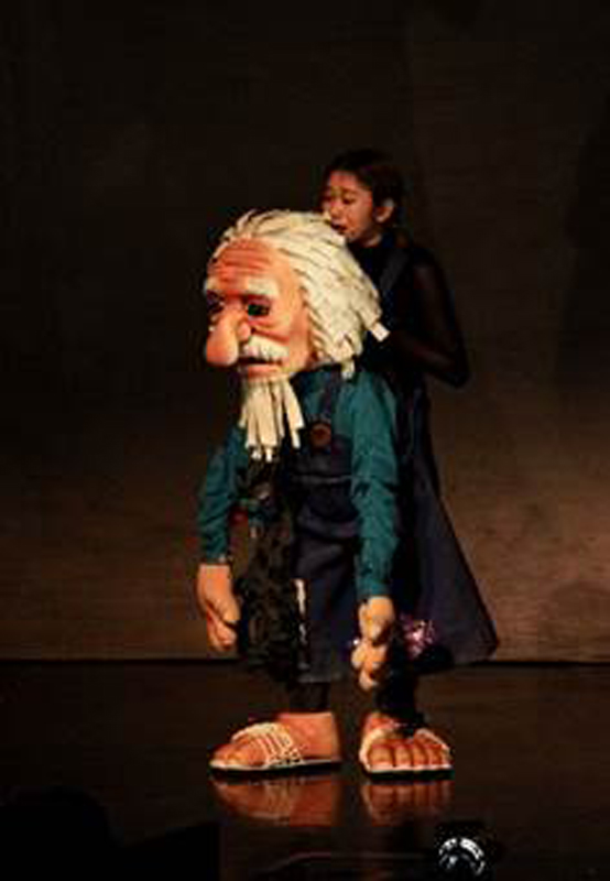 窦辉导演新剧《渔夫与金鱼》，视觉盛宴惊艳京城