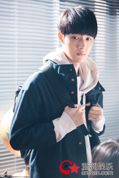 陈子由《人间规则》杀青&nbsp;“中二正义男”热血上线