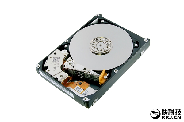 东芝突发2.5寸万转新硬盘:最大容量2.4TB