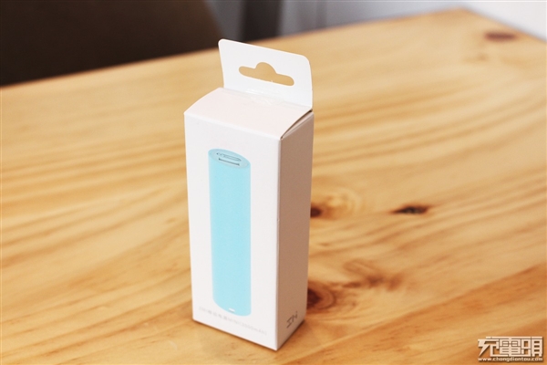 39.9元！紫米超迷你移动电源开箱图赏：3000mAh/口红大小