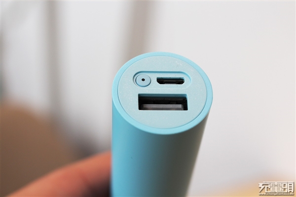 39.9元！紫米超迷你移动电源开箱图赏：3000mAh/口红大小