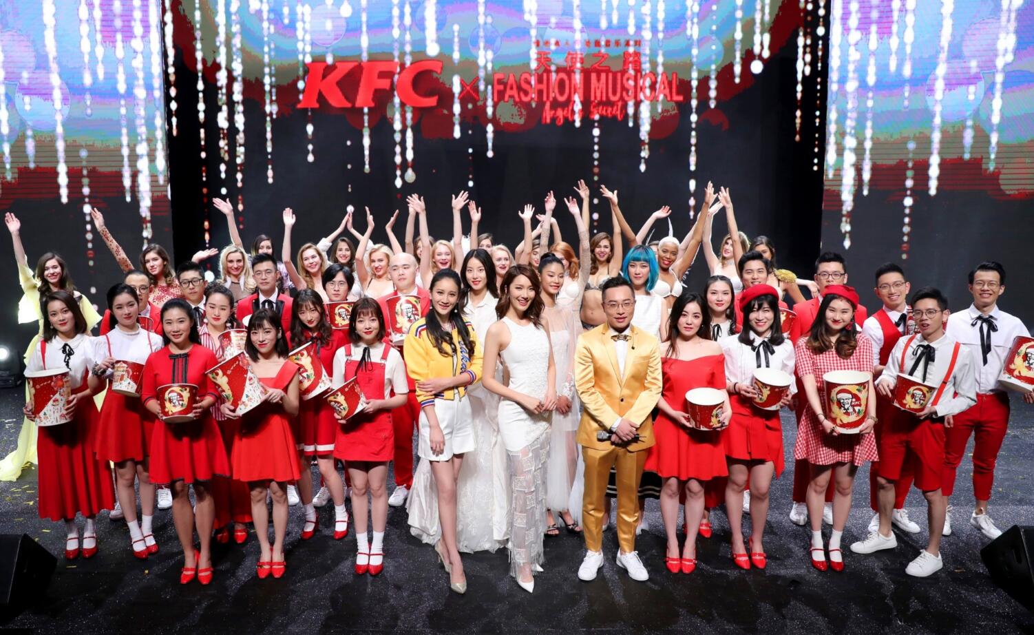 新晋超模王艺不惧争议谈梦想，李亚男惊艳亮相音乐派对