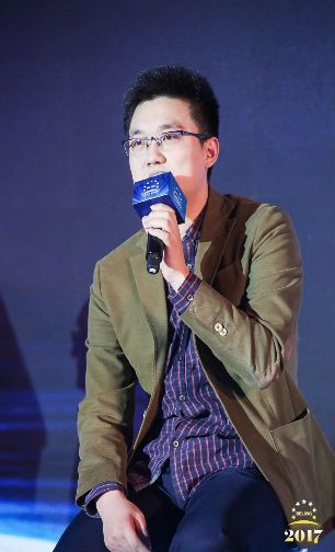 拼多多总裁助理吕毅品：用社交模式抓住随机性消费