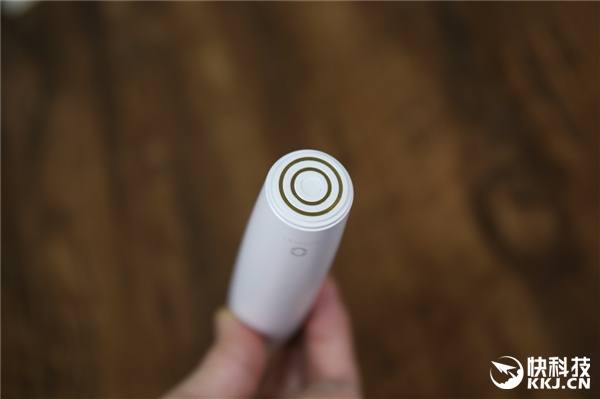 199元！Oclean SE青春版电动牙刷开箱图赏：包装即旅行盒