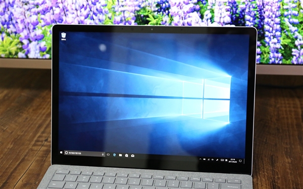 8GB内存+256GB SSD!Surface Pro i5版售价8688元