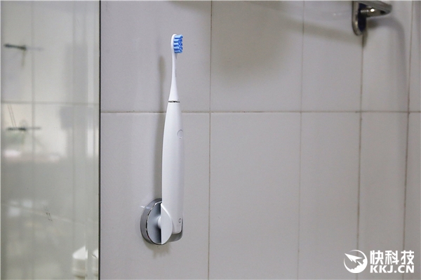 199元！Oclean SE青春版电动牙刷开箱图赏：包装即旅行盒