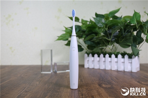 199元！Oclean SE青春版电动牙刷开箱图赏：包装即旅行盒