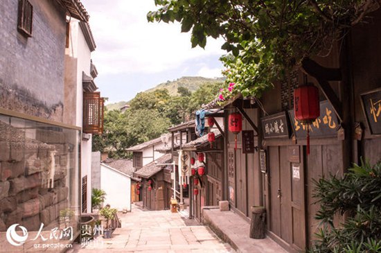 2017旅游业10大关键词：厕所革命、丝路游、非标住宿