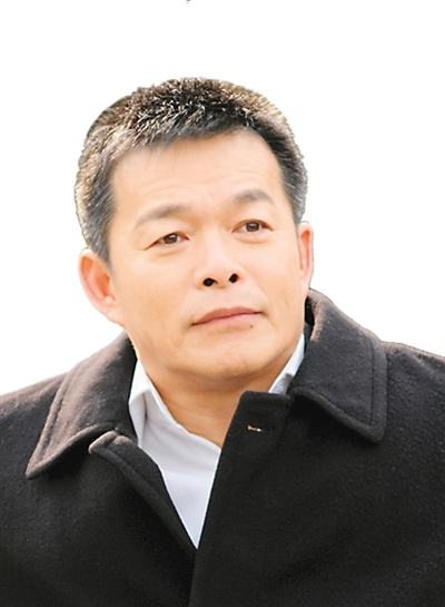 人民日报海外版：这5年经济发展极不平凡