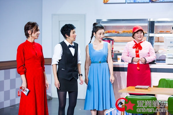 秦岚不满安排欲罢演 黄圣依柳岩《喜剧总动员》同台竞演