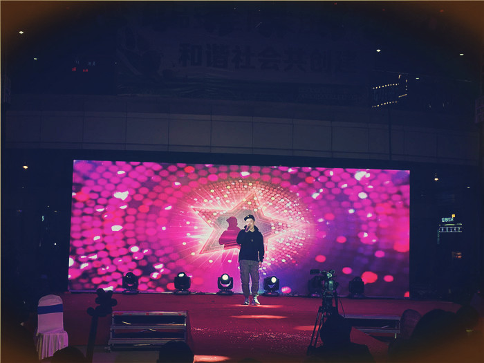 昨晚，这场超欢乐的圣诞魔法亲子派对震撼郑州！