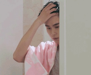 胡一天生日沈月送表情包笑翻众人&nbsp;cp党：希望两人在一起！