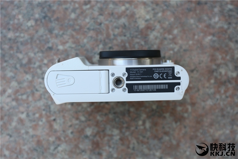 比肩索尼微单！小蚁微单初雪版评测：纯白如雪