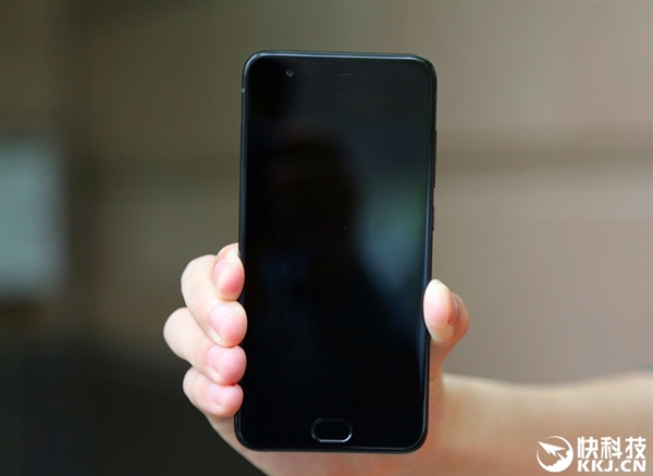 无缘屏下指纹&nbsp;小米7发力面部识别：搭载骁龙845