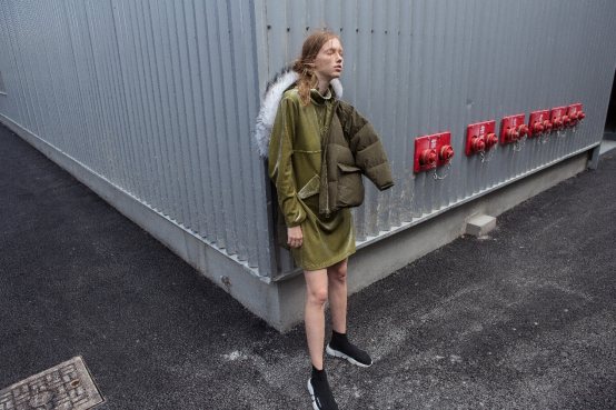 CRZ-FASHION 入冬的时髦装备,从丝绒点缀开始!