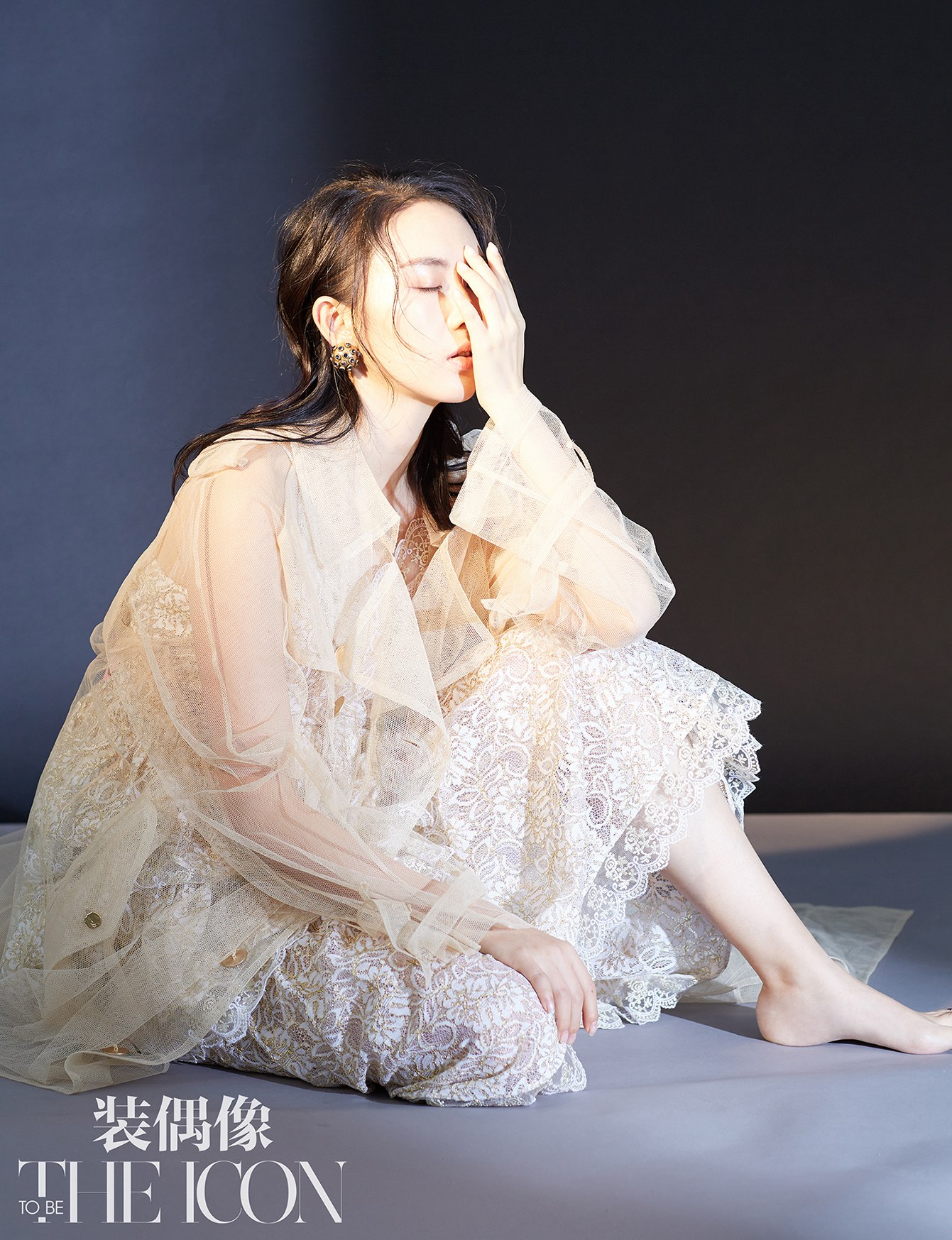 童瑶曝百变写真&nbsp;优雅性感随意切换吸睛指数UP