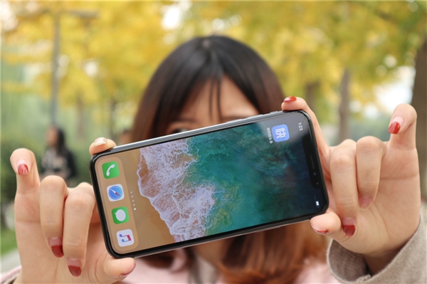 良心发现？曝苹果2018年将下调iPhone售价：要疯