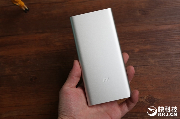 79元！新小米移动电源2开箱图赏：双USB快充