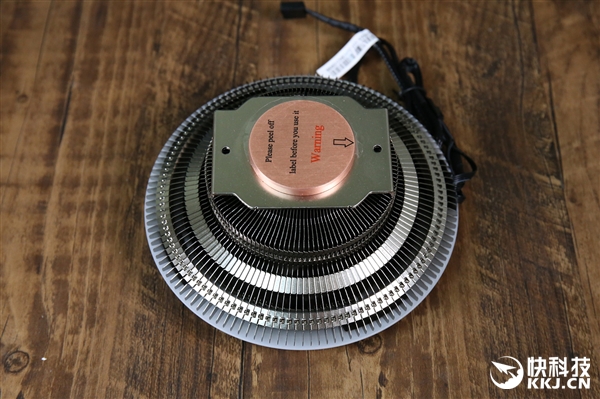 UFO造型 酷冷至尊G100M散热器开箱图赏：酷炫RGB
