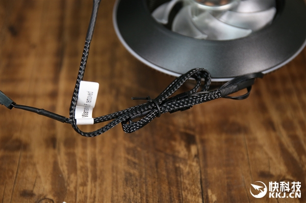 UFO造型 酷冷至尊G100M散热器开箱图赏：酷炫RGB