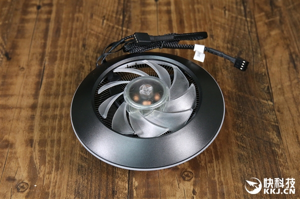 UFO造型 酷冷至尊G100M散热器开箱图赏：酷炫RGB