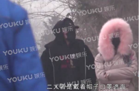 李小璐夜宿pgone家 贾乃亮直播却说老婆做头发？