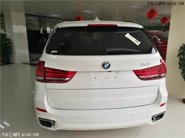 18款宝马X5白外黑内3.0T五座加规版价格