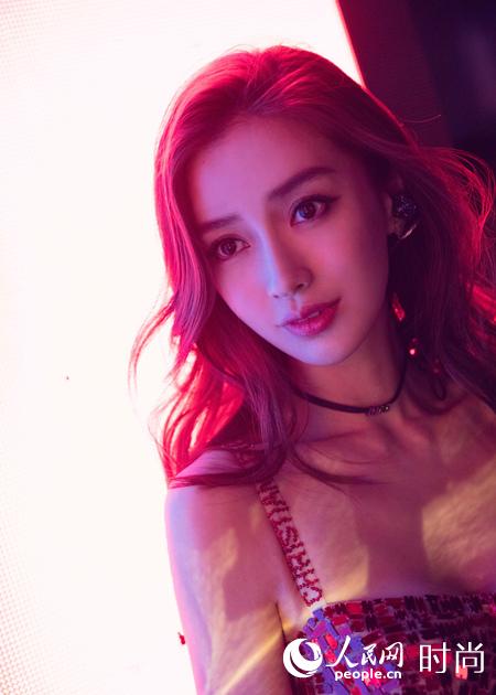 Angelababy唱小海绵摇篮曲&nbsp;一开口心都被苏化了