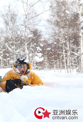 孙俪携家人滑雪庆元旦&nbsp;邓超惨遭打脸！