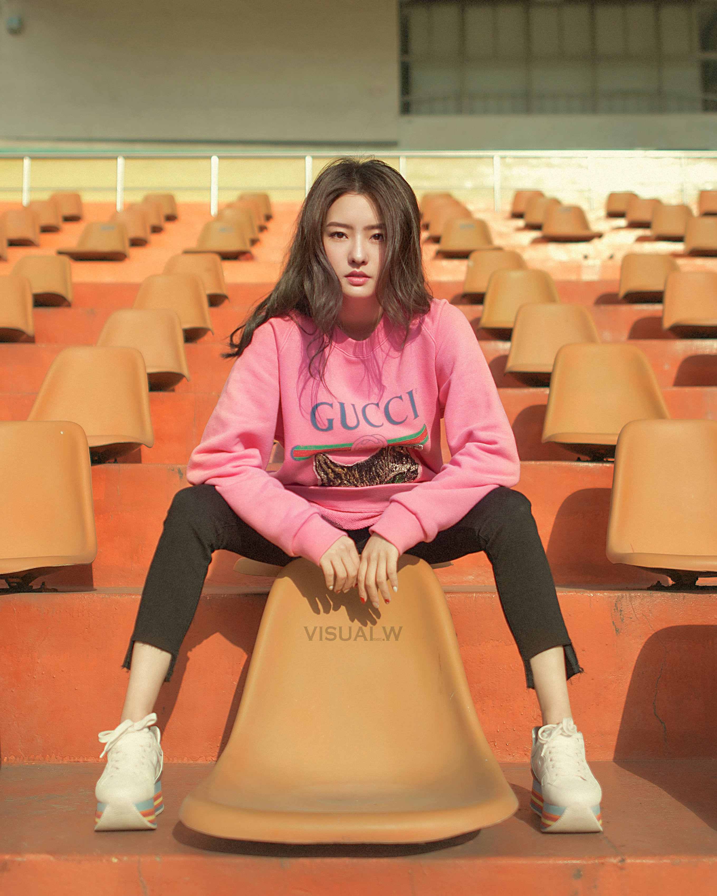 陈语安跨年晒照清新养眼 带你一秒快进到春天