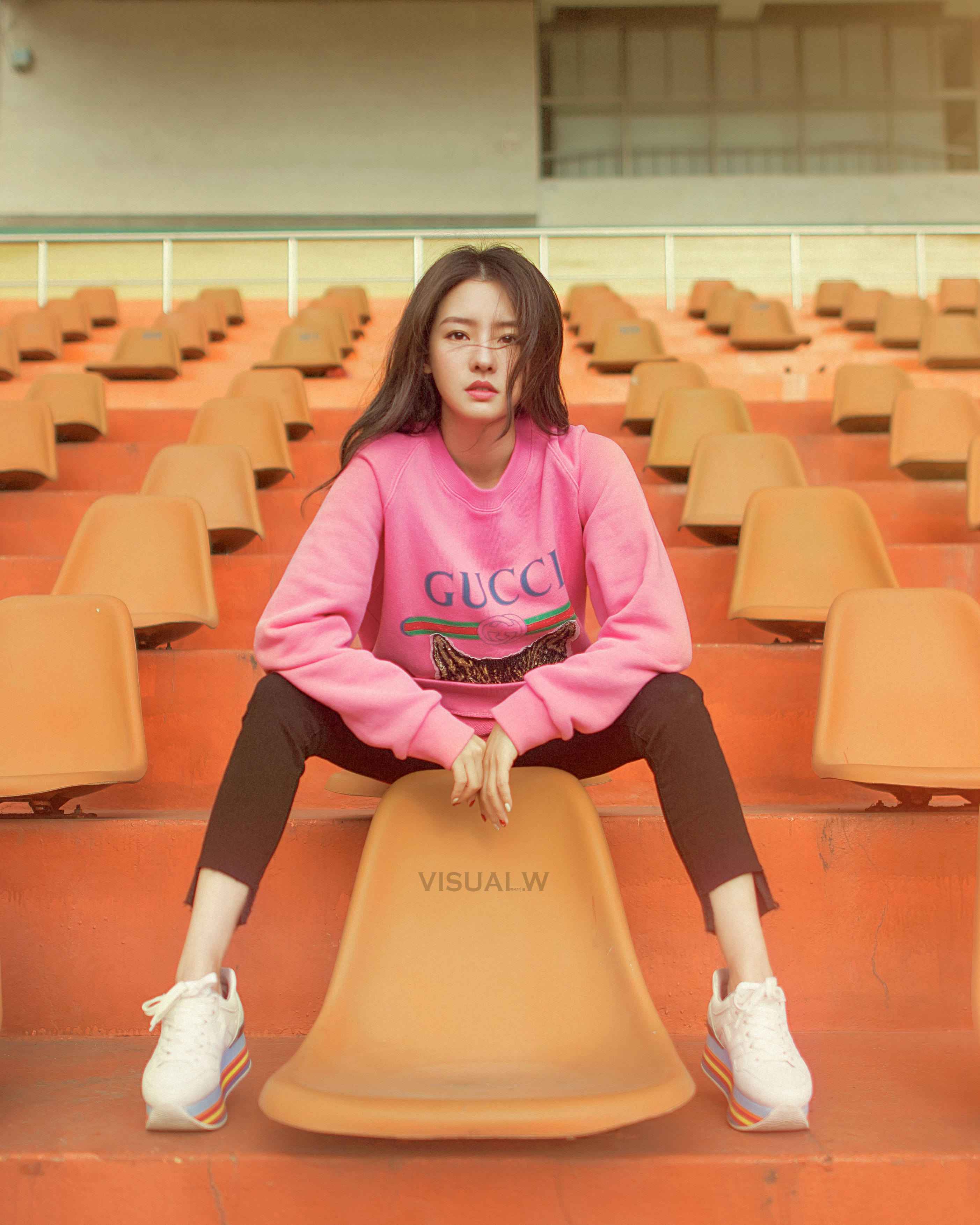 陈语安跨年晒照清新养眼 带你一秒快进到春天