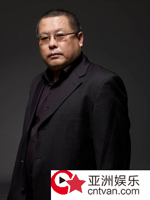 江珊回归话剧舞台 借《守岁》传达家的温暖