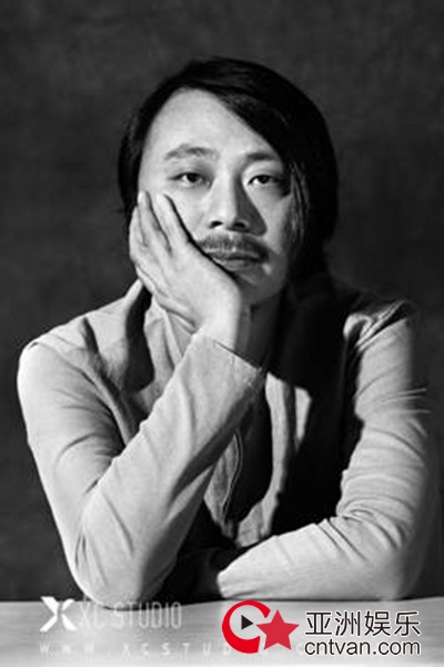 江珊回归话剧舞台 借《守岁》传达家的温暖