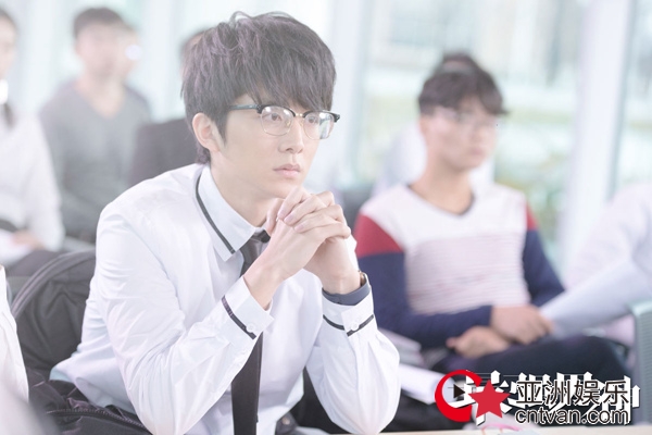 《最强男神》今日组队强势上线&nbsp;电竞天团热血开战燃爆肾上腺