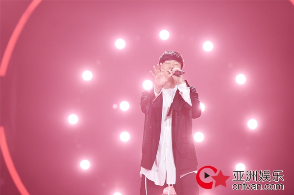 《梦想的声音2》新年首播林俊杰大秀独门舞技 林志炫“鸡尾酒唱法”讨教JJ