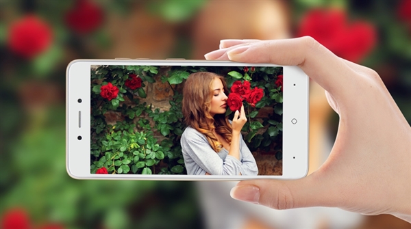 中国移动A4手机正式发布：搭载国产处理器&nbsp;售价499元