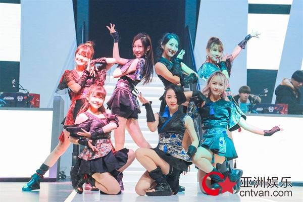 国风女团SING接棒韩国超人气组合T-ara,热舞助阵LOL冬季赛