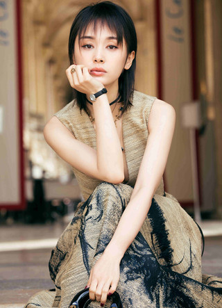 这么搭配显高又时髦 王子文亲身示范小个子穿搭技巧