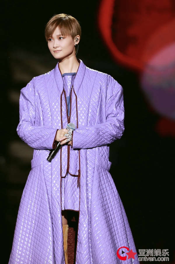 “年少之光”点燃一代人的致青春情怀 浙江卫视“领跑2018演唱会”这张王牌杀伤力很大