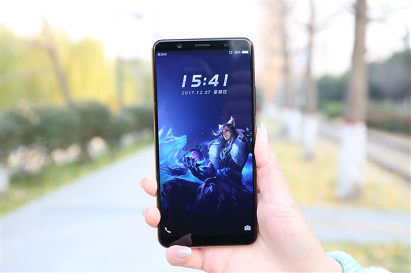 全面屏完美了！一张图看懂vivo屏幕指纹：未来手机标配