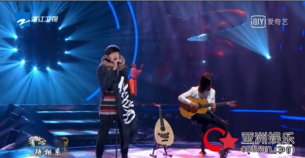 《梦想的声音2》林俊杰喂粉丝吃鸡腿撩粉十级&nbsp;欧阳娜娜梦想舞台首秀谈演技