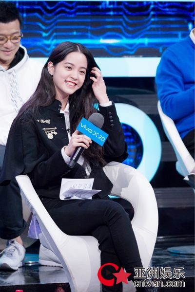 《梦想的声音2》林俊杰喂粉丝吃鸡腿撩粉十级&nbsp;欧阳娜娜梦想舞台首秀谈演技