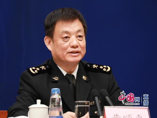 海关总署:多方面因素推动我国进出口实现两位数恢复性增长