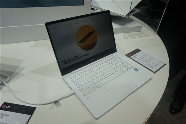 LG&nbsp;gram轻薄笔记本全新首发：965克能跑一整天！