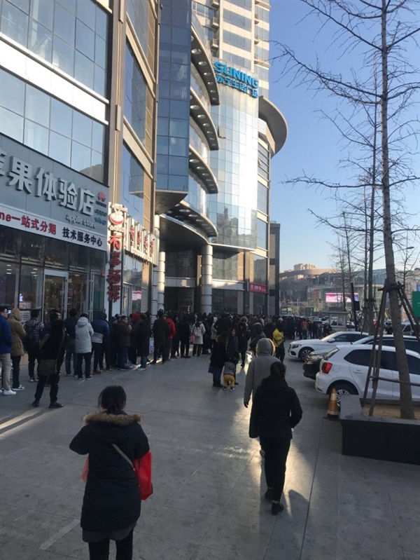 迅雷玩客云线下开抢：1299元捆绑路由、硬盘