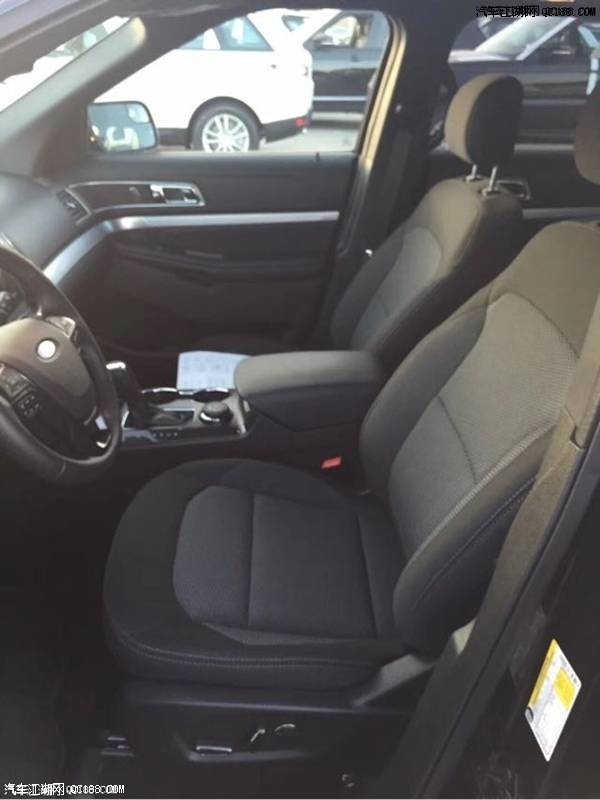 2017款福特探险者四驱2.3T现车实拍报价