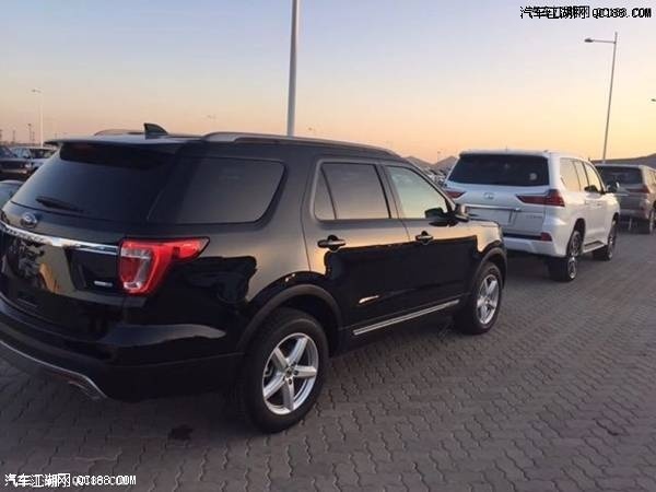 2017款福特探险者四驱2.3T现车实拍报价