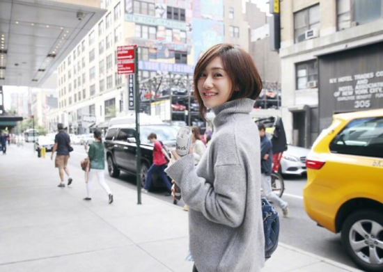 刘芸撇清李小璐关系 打脸泰迪姐妹团