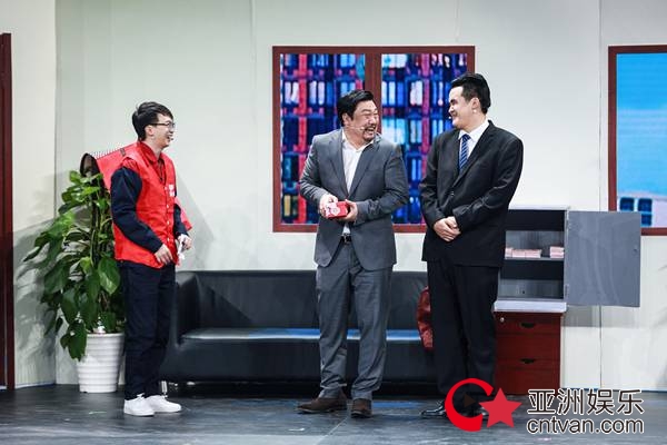 《欢乐喜剧人4》宋小宝神COS水母&nbsp;贾冰狂飙金句